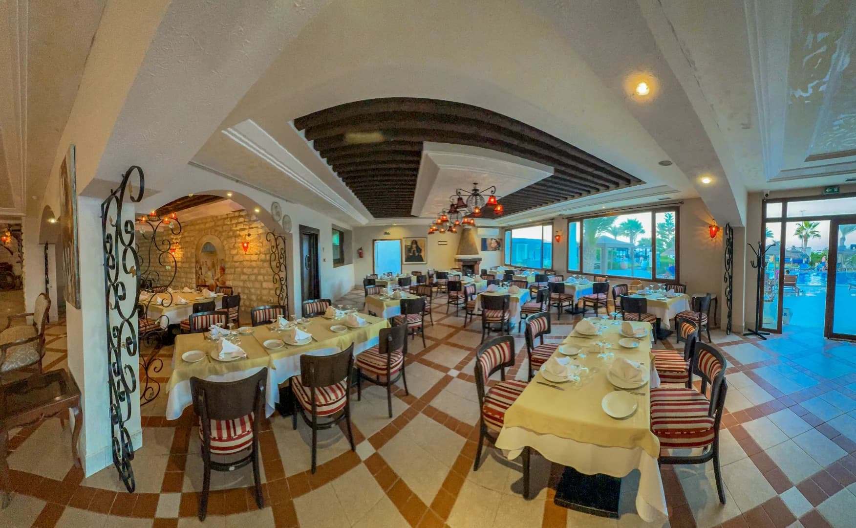Weihnachtsabend mit Abendessen & Unterhaltung · Dar El Bhar, Djerba